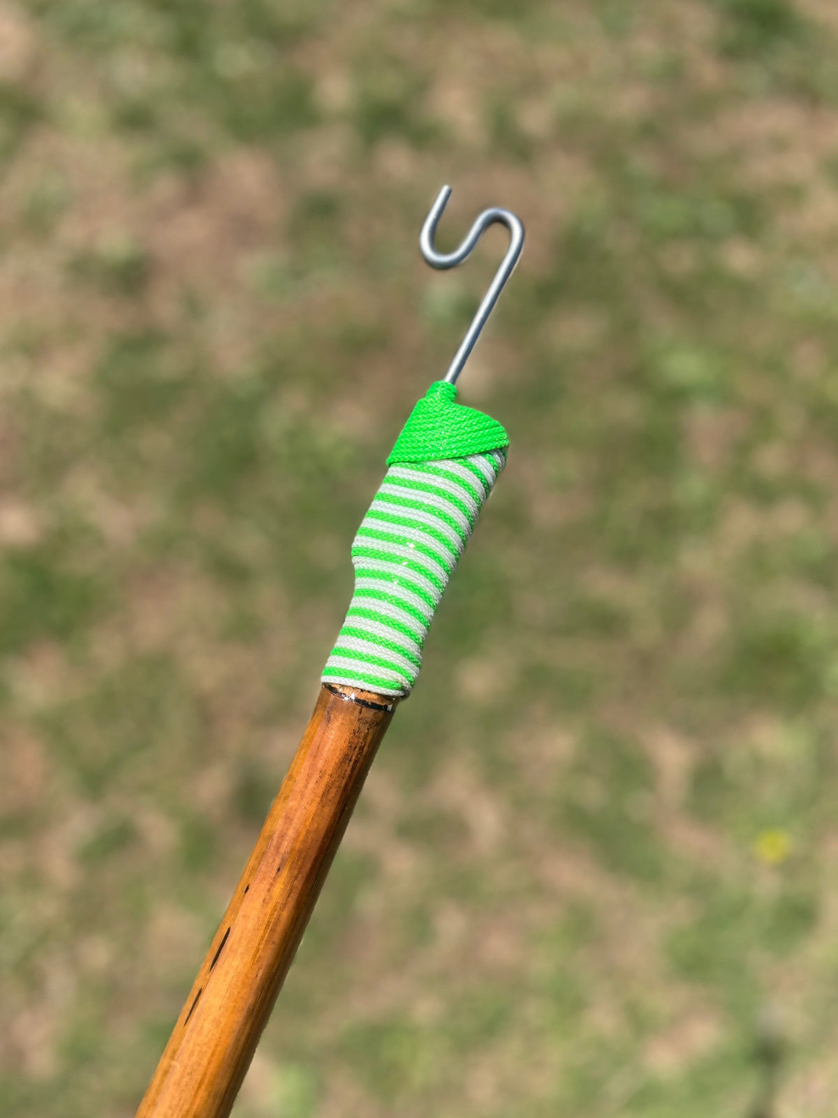 Sour Apple and White Bamboo Dehooker